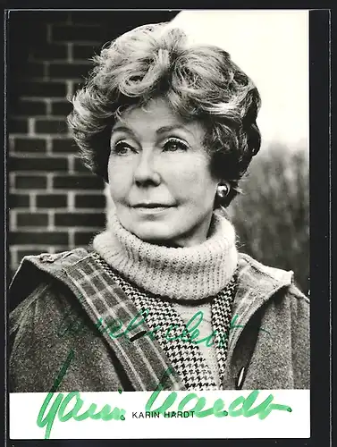 AK Schauspielerin Karin Hardt mit Rollkragenpullover, mit original Autograph