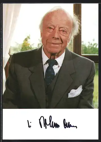 AK Schauspieler Heinz Rühmann im grauen Anzug, mit original Autograph