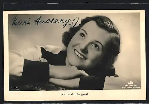 AK Schauspielerin Maria Andergast lächelt freundlich, mit original Autograph