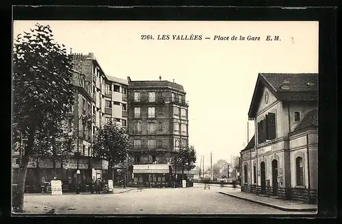 AK Les Vallées, Place de la Gare