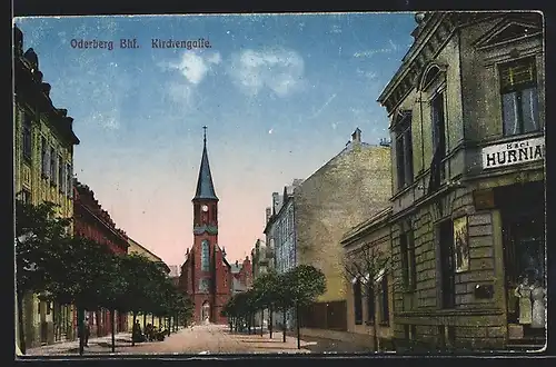 AK Oderberg, Bahnhof, Kirchengasse mit Geschäft