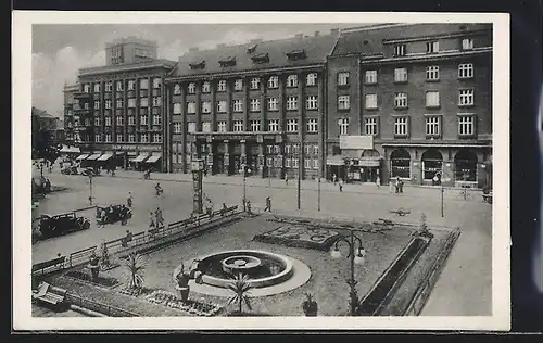 AK Mähr. Ostrau, Bahnhofstrasse mit Passanten