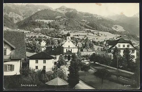 AK Sachseln, Ortspartie mit Blick auf Berge