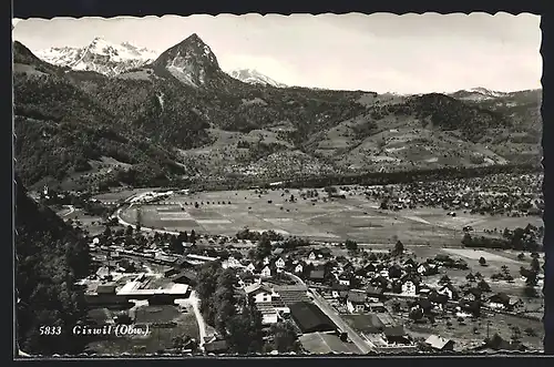 AK Giswil /Obw., Ortsansicht mit Baustelle