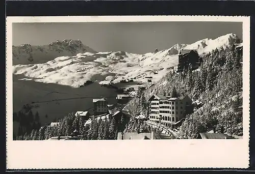 AK Arosa, Ortsansicht mit grossem Gebäude