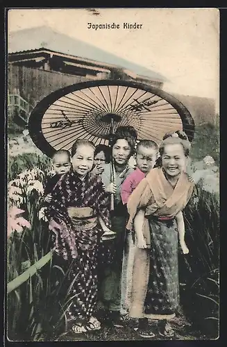 AK Japanische Kinder unter einem Schirm