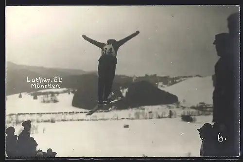 Foto-AK Skispringer Luther im Flug