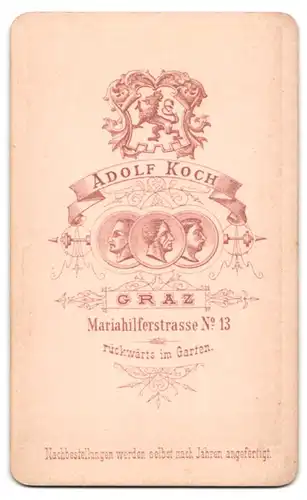 Fotografie Adolf Koch, Graz, Mariahilferstr. 13, Gutbürgerlicher Herr mit Vollbart im schwarzen Anzug und Fliege