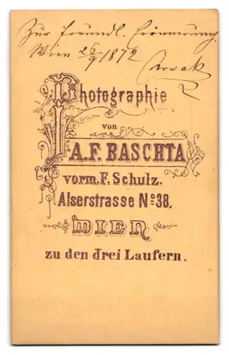 Fotografie A. F. Baschta, Wien, Alserstr. 38, Gutbürgerlicher Herr mit Brille, Vollbart und Fliege