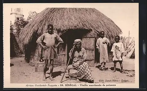 AK Sénégal, Vieille marchande de poissons