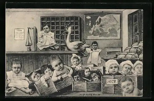 Künstler-AK Charles Scolik: Kinder in Kisten auf Postamt, Montage