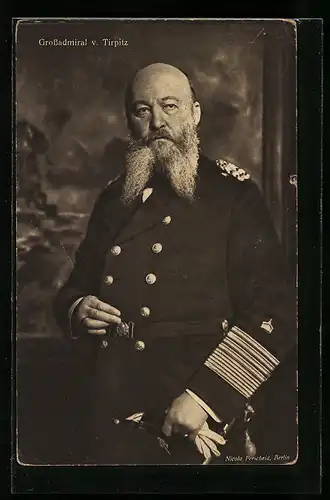 AK Grossadmiral von Tirpitz, stehend in Uniform, Eisernes Kreuz
