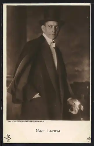 AK Schauspieler Max Landa im Kostüm einer Theaterrolle