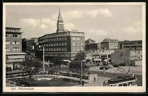 AK Kiel, Strassenpartie am Holstenplatz mit Strassenbahn