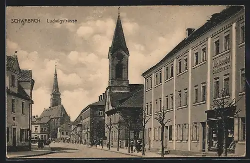 AK Schwabach, Colonialwaren Joh. Loedel, Ludwigstrasse, Kirche