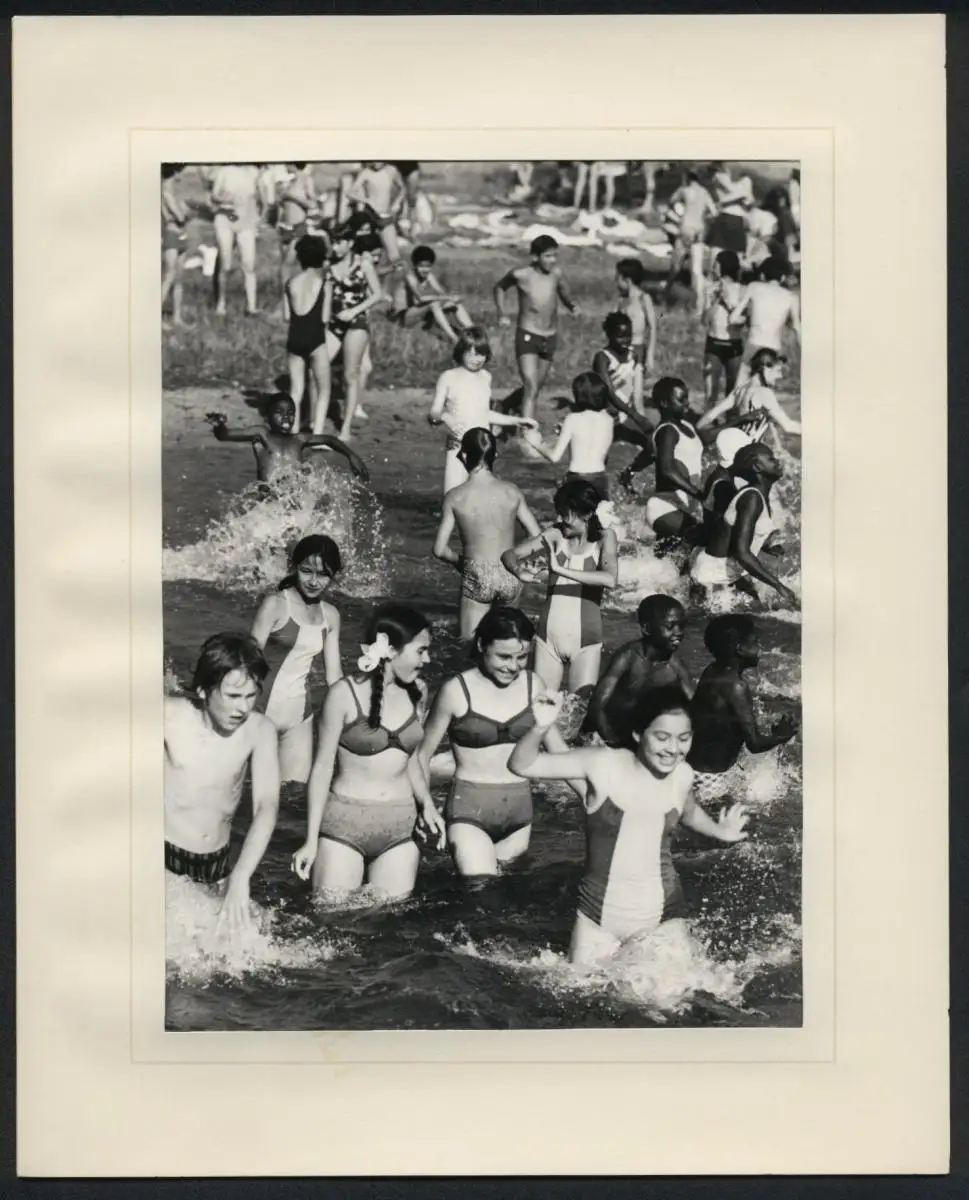 Fotoalbum mit 17 Fotografien Ansicht Werbellin, 25 Jahre Pionierlager WIlhelm Pieck, Werbellinsee 1977, Honecker, DDR 14