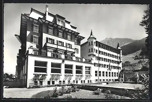 AK Lungern, Haus St. Josef mit Marienburg & Garten