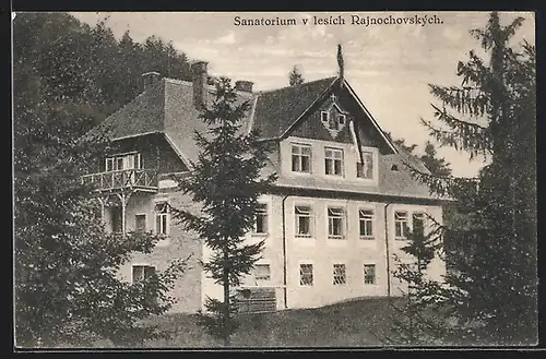 AK Rajnochovice, Sanatorium v lesích