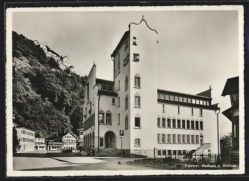 AK Vaduz, Rathaus u. Schloss