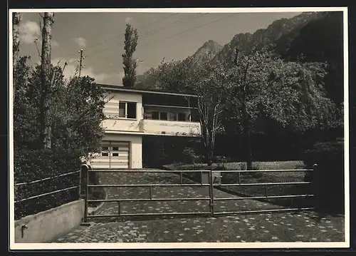 AK Vaduz, Haus Sonneck mit Tor