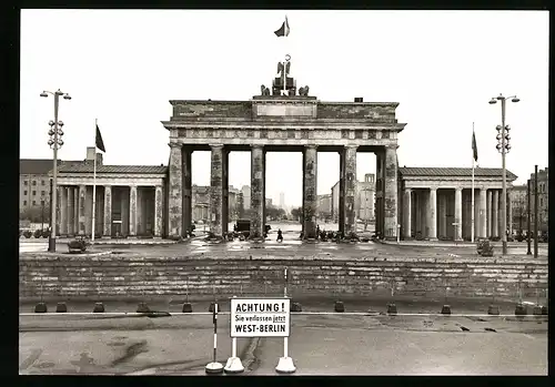 30 Fotografien unbekannter Fotograf, Ansicht Berlin, Berliner Mauer, Zonengrenze, Sektorengrenze, Treptower Strasse uvm.