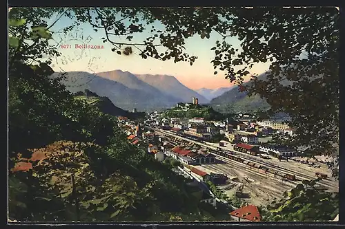 AK Bellinzona, Ortsansicht mit Bahnhof aus der Vogelschau