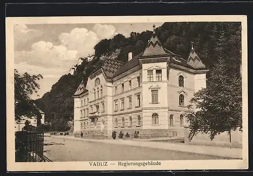 AK Vaduz, Partie am Regierungsgebäude