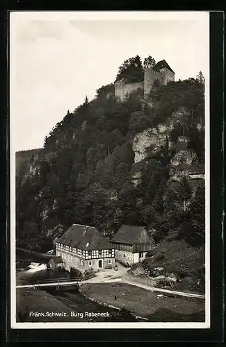 AK Rabeneck /Fränkische Schweiz, Blick auf die Burg und Fachwerkshaus