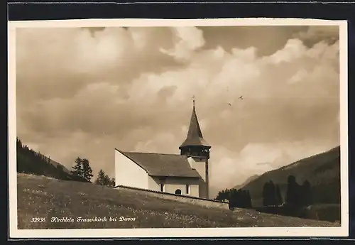 AK Frauenkirch bei Davos, einsame Kirche gegen den Himmel