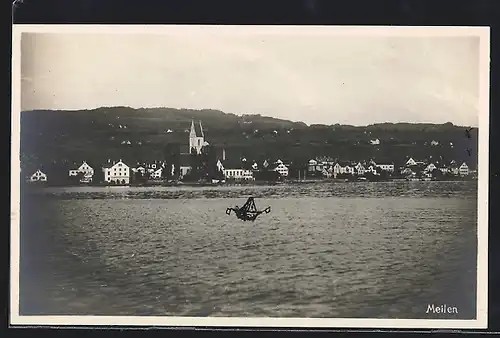 AK Meilen, Seenpartie mit gemaltem Ruderboot vor Stadtpanorama