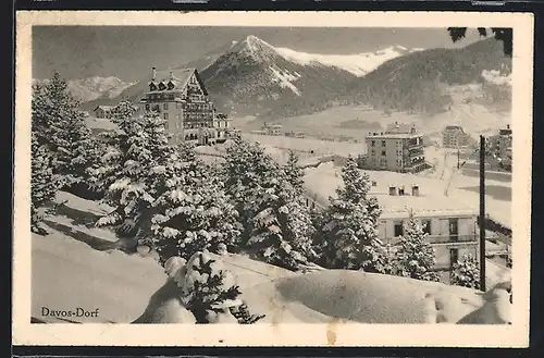 AK Davos-Dorf, verschneiter Blick über Tannen