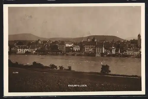 AK Rheinfelden, Ortsansicht über Fluss