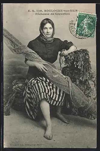 AK Boulogne-sur-Mer, Pêcheuse de Crevettes