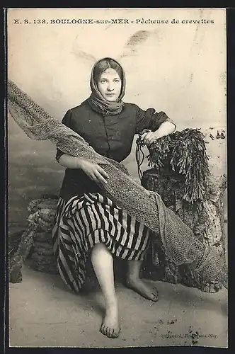 AK Boulogne-sur-Mer, Pêcheuse de crevettes