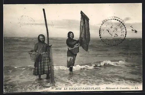 AK Le Touquet-Paris-Plage, Pecheuses de Crevettes, Zwei Krebsfischerinnen