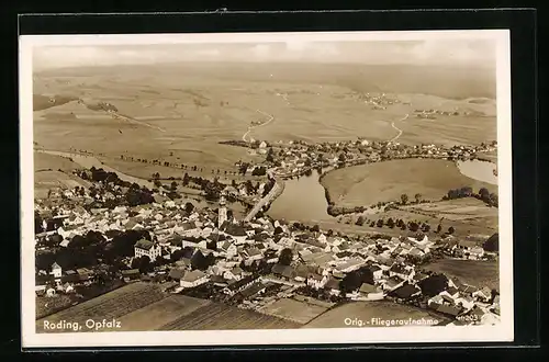 AK Roding /Oberpfalz, Ortsansicht vom Flugzeug aus