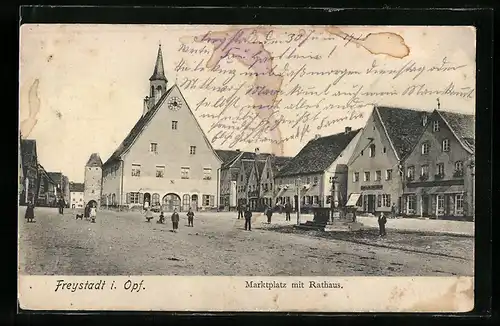 AK Freystadt /Opf., Marktplatz mit Rathaus