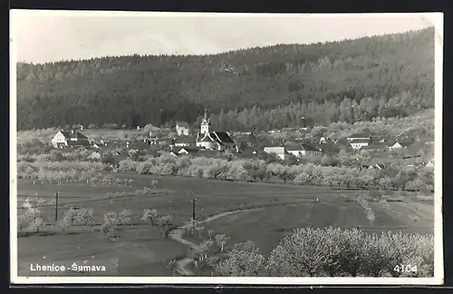 AK Lhenice-Sumava, Ortspartie mit Kirche