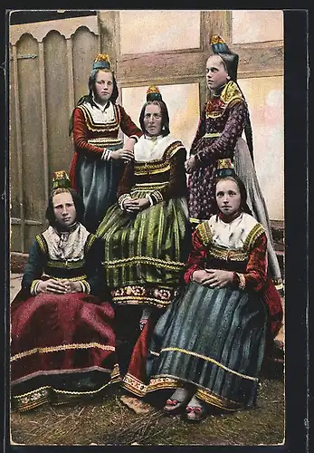 AK Frauen und Mädchen in hessischer Tracht