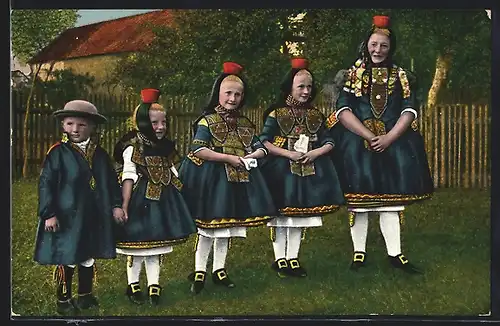 AK Schwälmer am Sonntag Nachmittag, Hessische Tracht