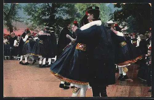 AK Paare beim Schwälmer Tanz, hessische Tracht
