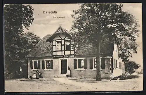 AK Bayreuth, Gasthaus Rollwenzel, Damen am Eingang