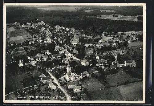 AK Flammersfeld / Westerwald, Gesamtansicht, Fliegeraufnahme