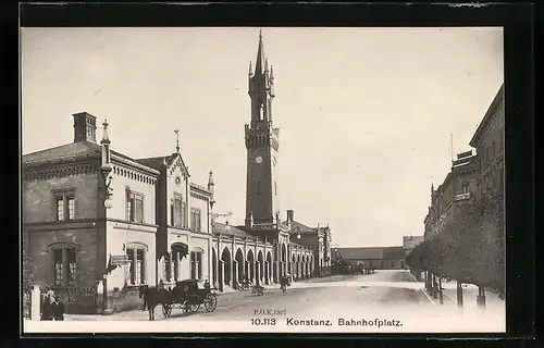 AK Konstanz, Blick auf den Bahnhofplatz, Kutsche