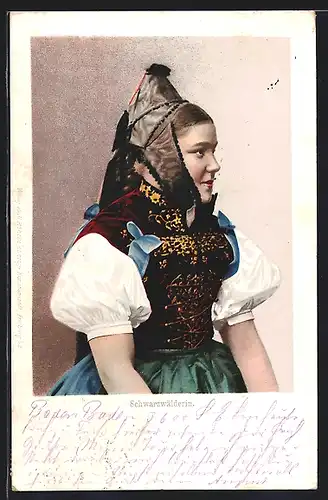 AK Schwarzwälderin in Volkstracht