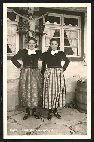 AK Zwei junge Frauen in Prechtaler Bauerntracht aus dem Elztal