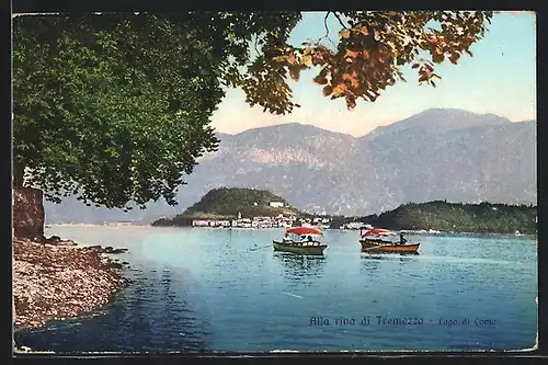 AK Tremezzo, Lago di Como, Uferpartie mit Blick auf die Boote