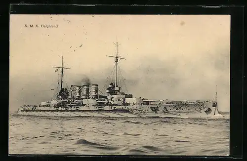 AK Kriegsschiff SMS Helgoland in forcierter Fahrt