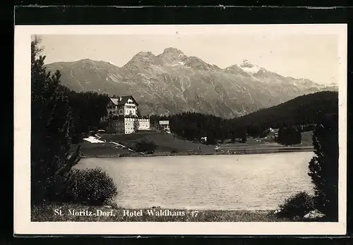 AK St. Moritz-Dorf, Blick über den See zum Hotel Waldhaus