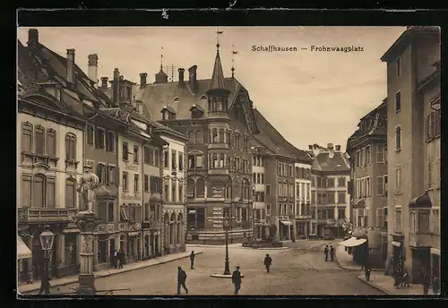 AK Schaffhausen, Passanten auf dem Frohnwaagplatz